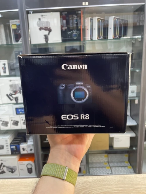 CANON EOS R8 BODY