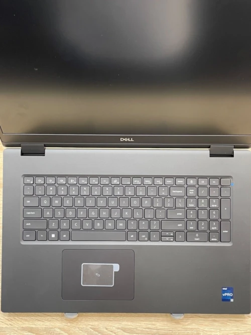 DELL PRECISION 7780 INTEL CORE I9-13950HX RAM 32GO DDR5 5600MHZ DISQUE 1TB SSD NVME GEN4 RTX 2000 8GO 17.3 POUCES FHD WIND 11 PRO