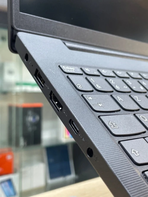 lenovo V15 GEN2 INTEL CELERON N4500 8DDR4 256NVMe 15INCH AZERTY