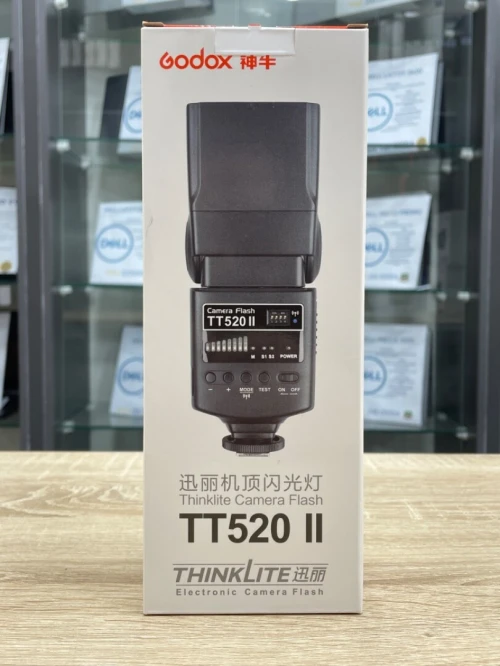 FLASH GODOX TT520 ii