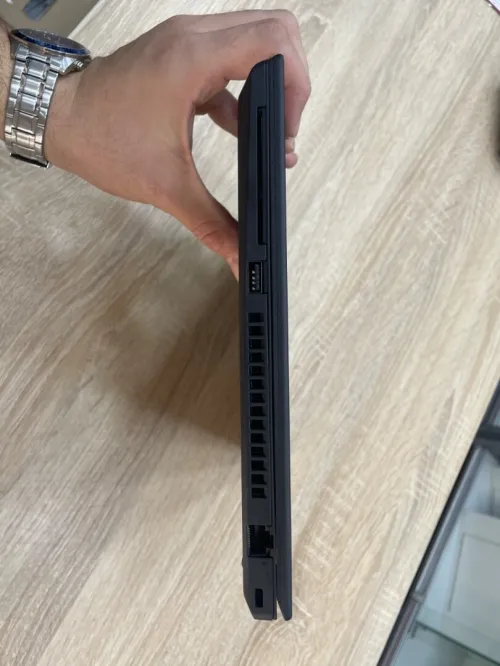 LENOVO THINKPAD T14 Gen1 i5-10310U 8Go DDR4 256 SSD 14 POUCE FHD INTEL UHD GRAPHIQUE CALVIER AZERTY 