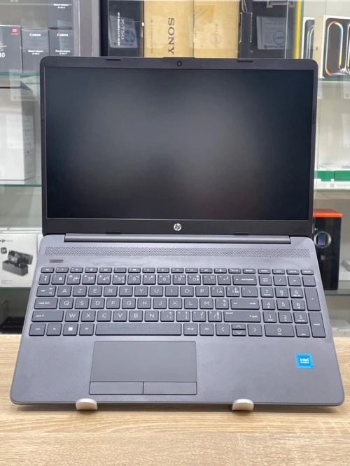 HP 250 INTEL CELERON N4500 4DDR4 256NVME 15.6HD AZERTY