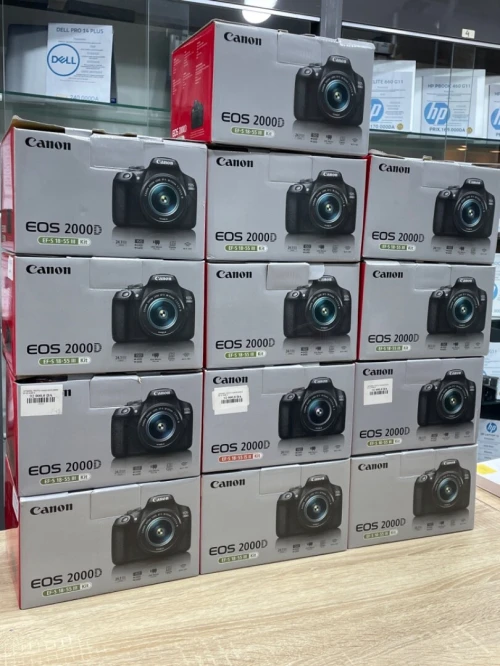 Canon EOS 2000D + Objectif EF-S 18-55mm KIT 3