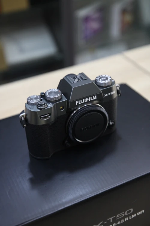 FUJIFILM XT50 + XF16-50mmF2.8-4.8 R LM WR