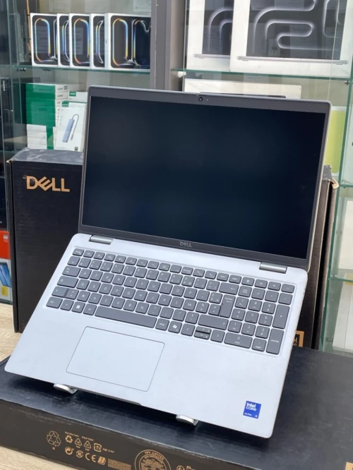 DELL PRECISION 3591 ULTRA5 135H 16DDR5 5600/1000GoNVME 2280G415POUCE FHD+ RTX A500 4Gb AZERTY