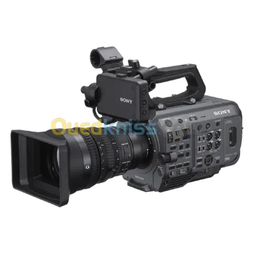 Sony Caméra FX9 6K avec objectif 28-135mm f/4 G OSS