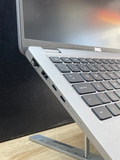 DELL LATITUDE 5450 ULTRA 7 165U 16G RAM DRR5 512G SSD NVME GEN 4 QWERTY