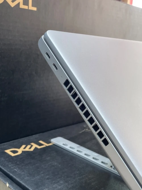 DELL PRECISION 3591 ULTRA5 135H 16DDR5 5600/1000GoNVME 2280G415POUCE FHD+ RTX A500 4Gb AZERTY