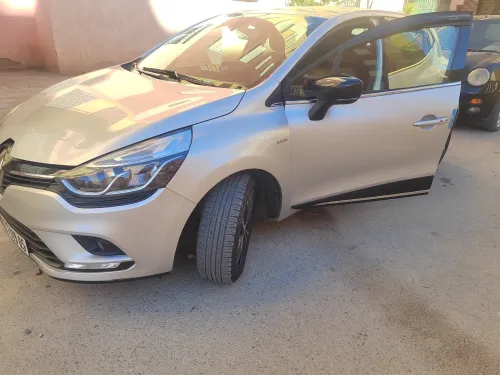 Renault Clio 4 2019 Limited 2