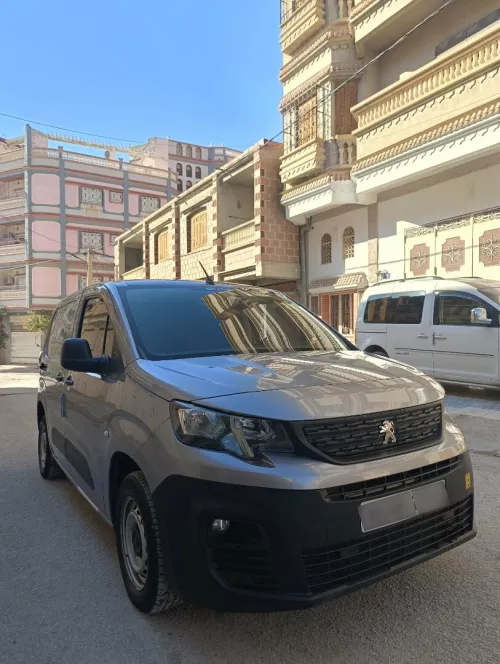 Peugeot Partner 2020 K9