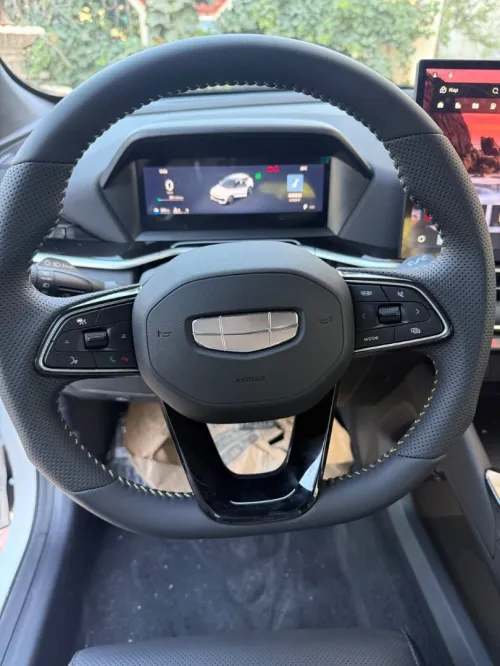 Geely Coolray 2025 2025