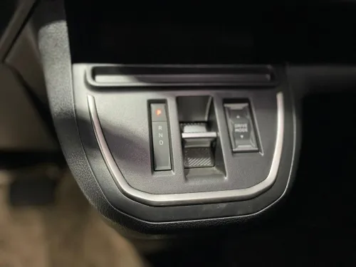 Peugeot Traveller 2025 VIP
