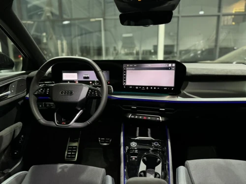 Audi Q3 2026 S LINE