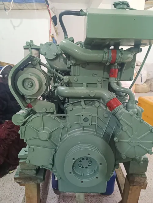 Moteur Neuf , réducteur1.4 ,Arbe hélice 