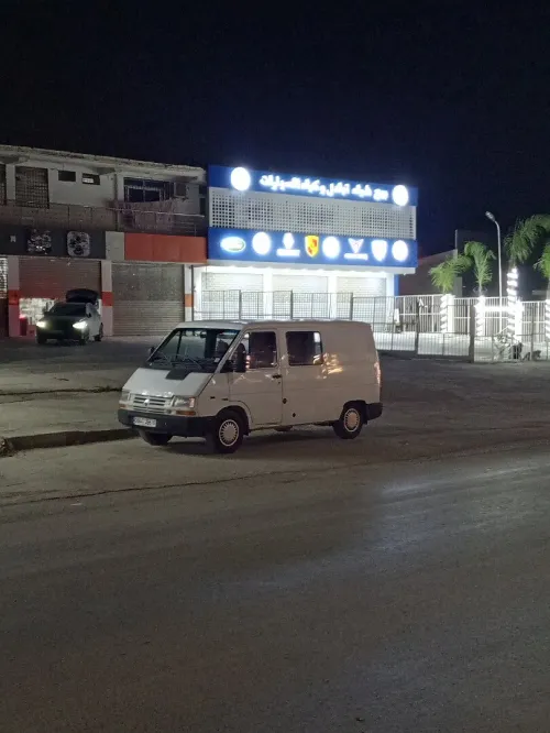 Runeult Trafic essence R25 injection 1996