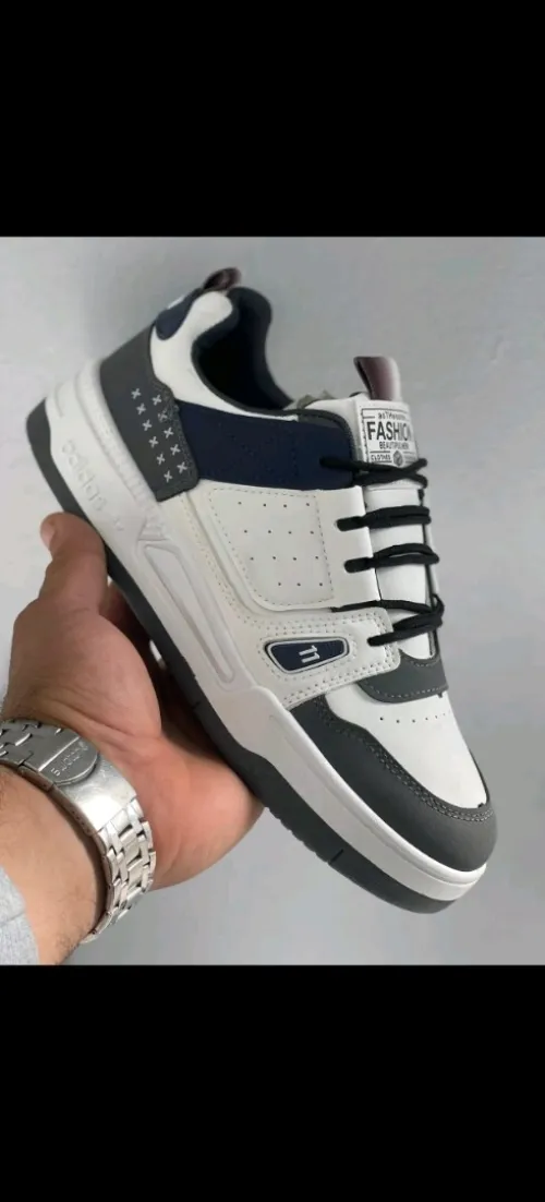 ADIDAS ÉLÉGANTE