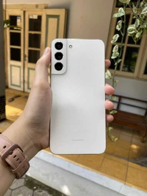 Samsung S22 plus