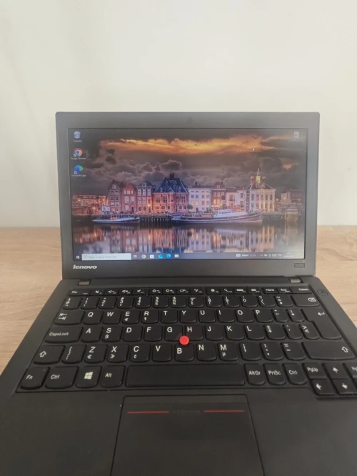 Lenovo ThinkPad X240  i7 / 8Go RAM / SSD 256Go