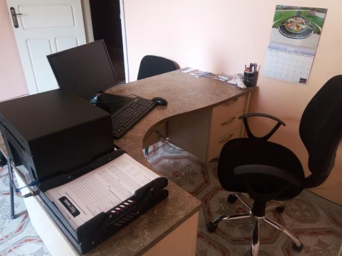 Bureau en bois