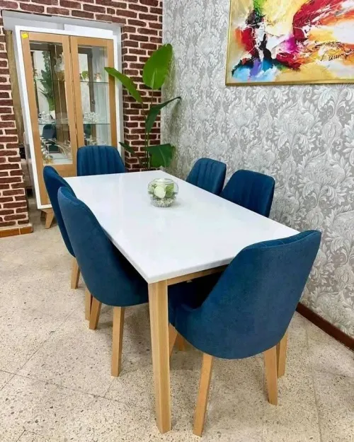 Fournisseur de meubles pour la maison et la restauration