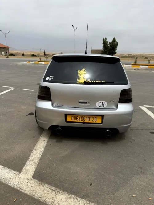 Volkswagen Golf 4 R32.v6-3.2 4 mouton 2001 Albanie