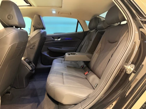 Volkswagen Passat 2025 Elegance 