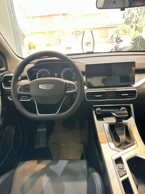 Geely Coolray 2025 