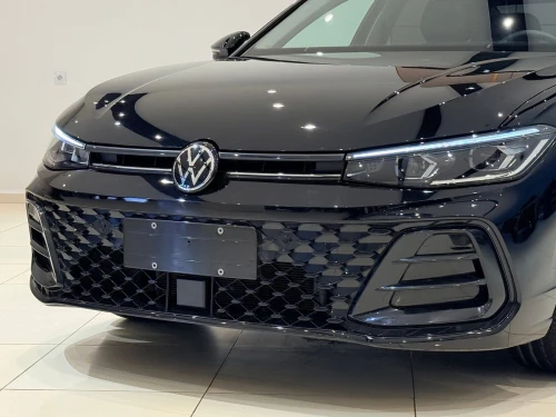 Volkswagen Passat 2025 Elegance 