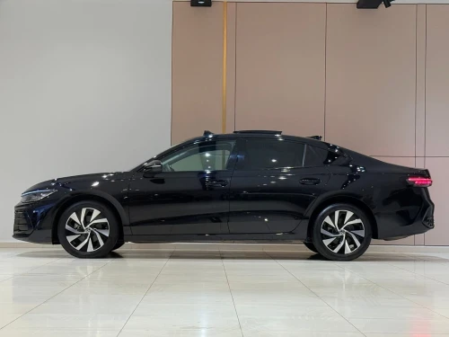 Volkswagen Passat 2025 Elegance 