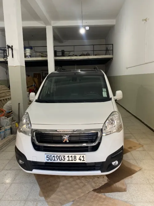 Peugeot Partner 2018 Tepee Allure 