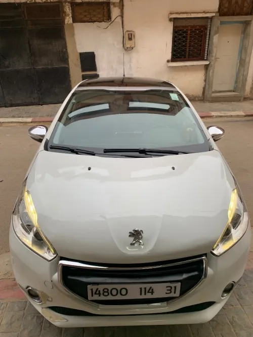 Peugeot 208 2014 Allure