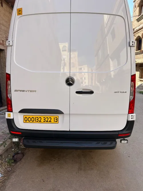 Mercedes Sprinter 2022 Surélevé chassis moyen