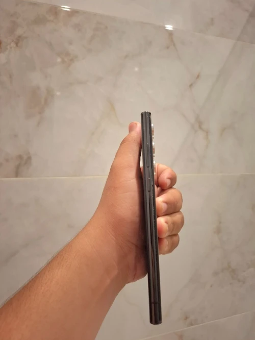 Samsung s22 ultra Maya9rach la pus
