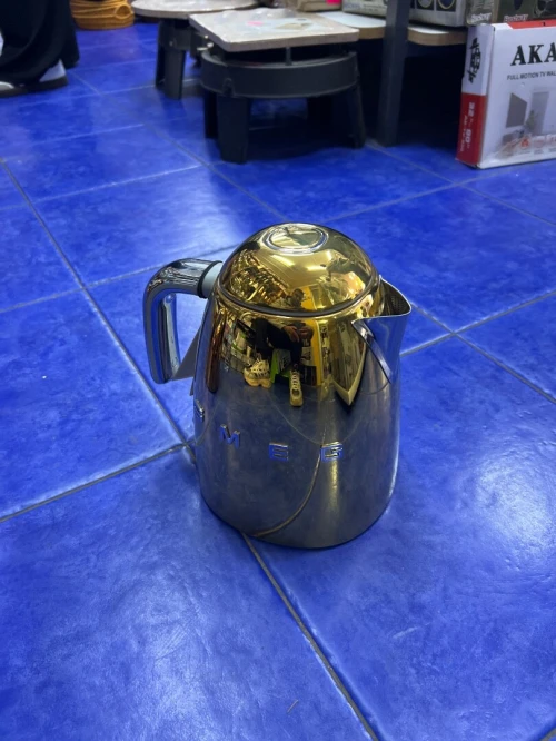 Boulloire Smeg doré 