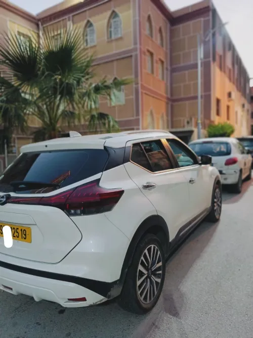 Nissan Kicks 2025 