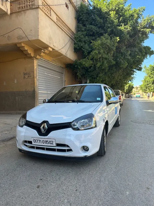 Renault Clio compus 2015 Mongoule