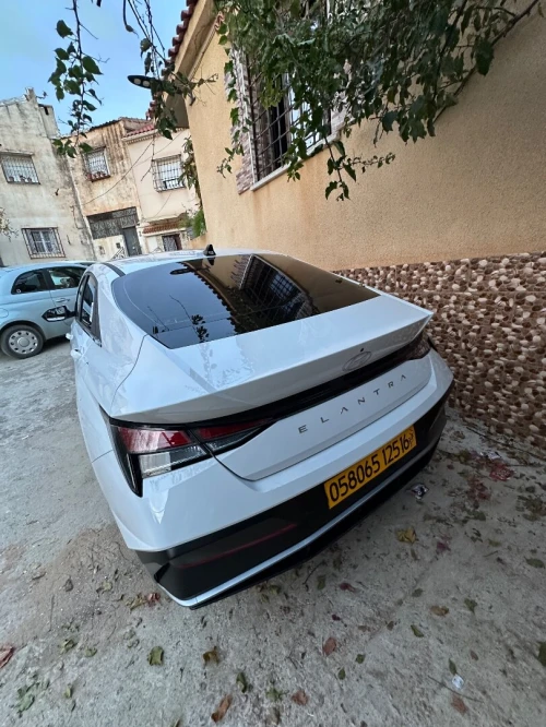 Hyundai Elentra 2025 