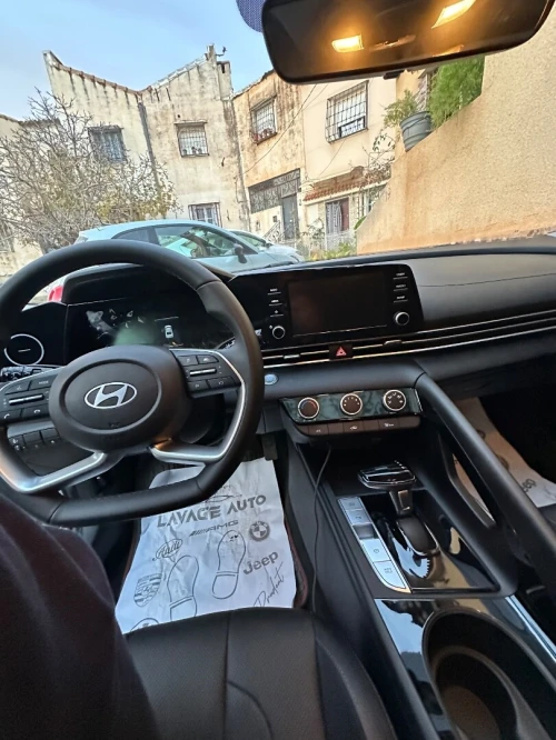 Hyundai Elentra 2025 
