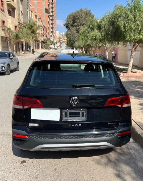 Volkswagen Taos 2023 SE Black 