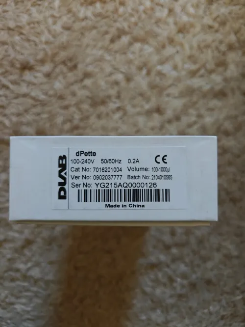 Micropipette électronique à volume variable DLAB