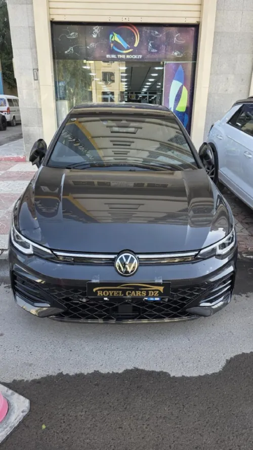 Volkswagen Golf 8 2025 Pro R-line