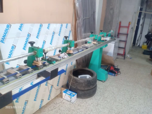 machine fabrication stores venitiens en aluminium