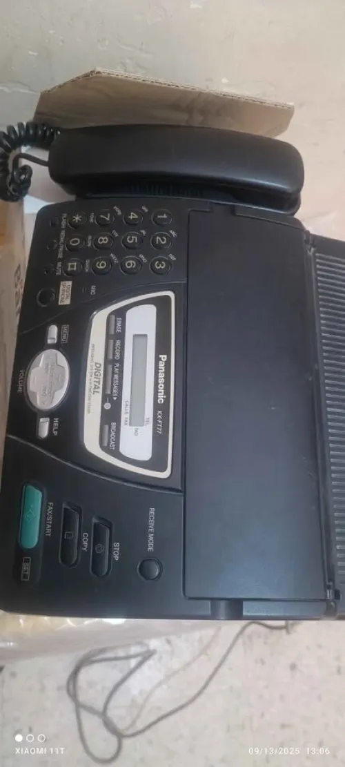  fax Panasonic KX-FT77  
