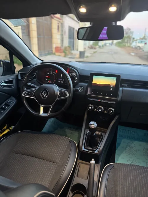 Renault Clio 5  2023 Equilibre