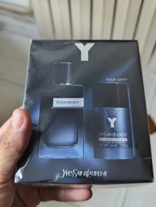 Pack Eau de parfum Yves Saint Laurent 100ml + déo 75ml