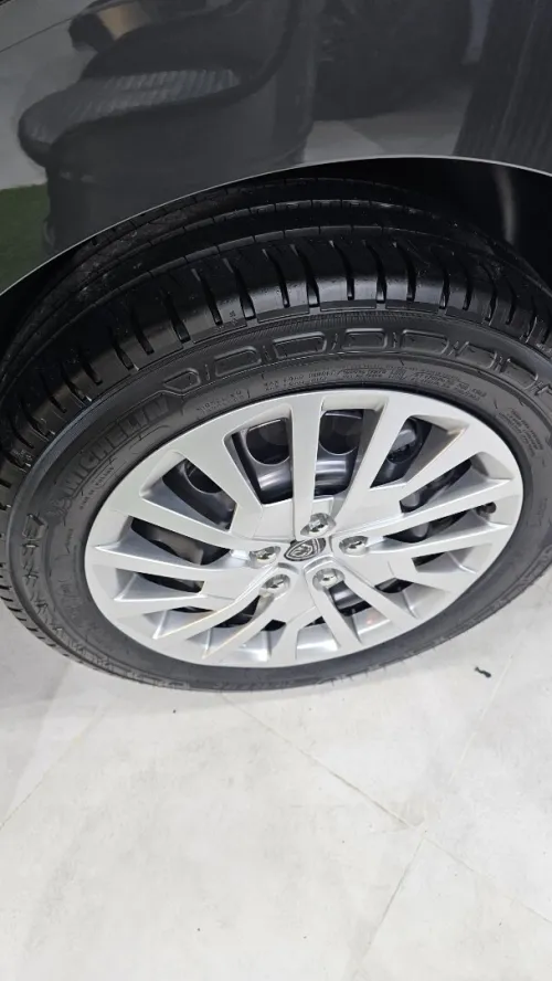 Peugeot Expert 2025 9 place