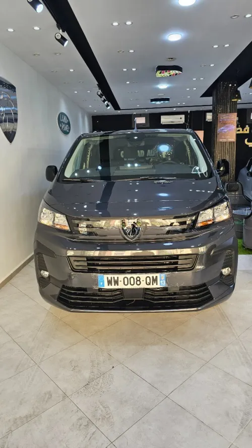Peugeot Expert 2025 9 place