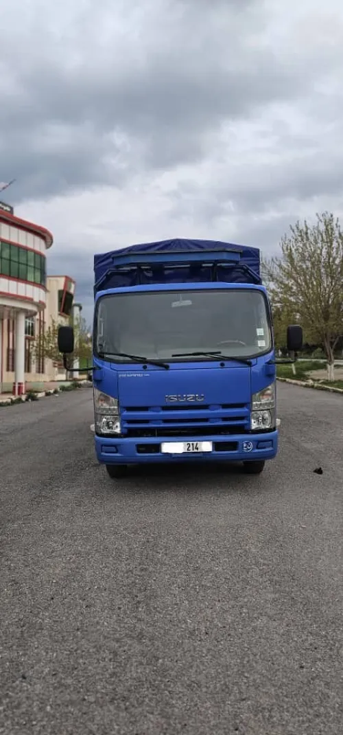 Isuzu Isuzu 2014