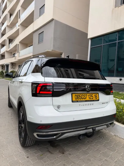 Volkswagen T-Cross 2025 Beats