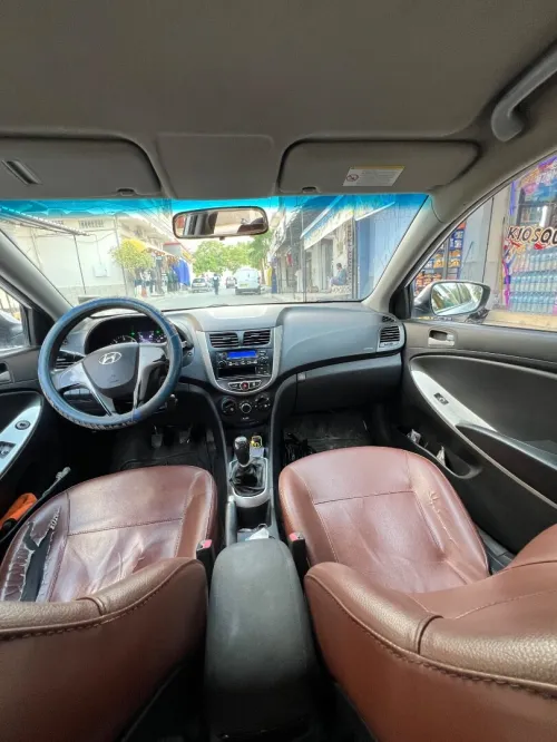Hyundai Accent RB  4 portes 2013 Accent RB  4 portes